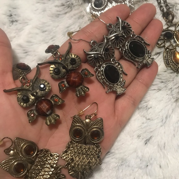 Fashion Jewelry Bundle - Picture 2 of 4